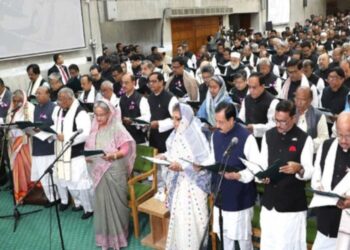 Sheikh Hasina will take oath as Prime Minister for the fifth time today after the announcement of 36-member cabinet.मंत्रिमंडल में 36 सदस्यीय कैबिनेट की घोषणा के बाद शेख हसीना आज पांचवीं बार लेंगी प्रधानमंत्री पद की शपथ