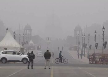Weather Report : राजधानी में ठंड का प्रकोप जारी, साल का सबसे ठंडा दिन रहा मंगलवार, जानिए अगले 10 दिनों का पूर्वानुमान