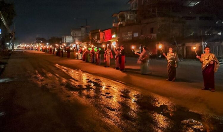 Manipur Violence: Women protest against violence, demand to cancel agreement with militants