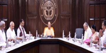 गन्ना के मूल्ययोगी कैबिनेट ने गन्ना किसानों को तोहफा देते हुए गन्ना के मूल्य में 20 रूपये प्रति क्विंटल की वृद्धि को मंजूरी दी है