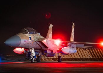 Iran-Israel Conflict: इजराइल ईरान का जवाब देने के लिए तैयार, क्या तीसरा विश्वयुद्ध खड़ा है दुनिया के द्वार?