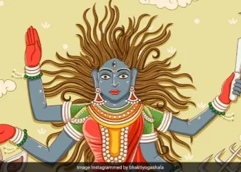 Navratri: नवरात्रि के सातवें दिन, मां कालरात्रि की पूजा की विधि, मंत्र और आरती के बारे में जानें