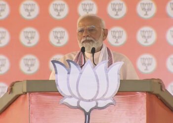 Lok Sabha Election 2024: PM Modi ने राहुल गांधी के भड़काऊ बयान पर कहा, “शहजादे को मजा आता है, मगर सबक जल्द मिलेगा”