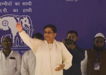 Mayawati:मायावती की इस चाल से क्या सपा हार जाएगी अपना गढ़  और क्या इस बार हारेंगी डिंपल  ?