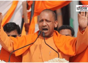 CM Yogi, Mamata Banerjee