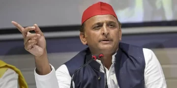 Samajwadi Party Candidate List: अखिलेश यादव कन्नौज से चुनाव नहीं लड़ेंगे, सुब्रत पाठक के खिलाफ परिवार से एक और नेता उतारा