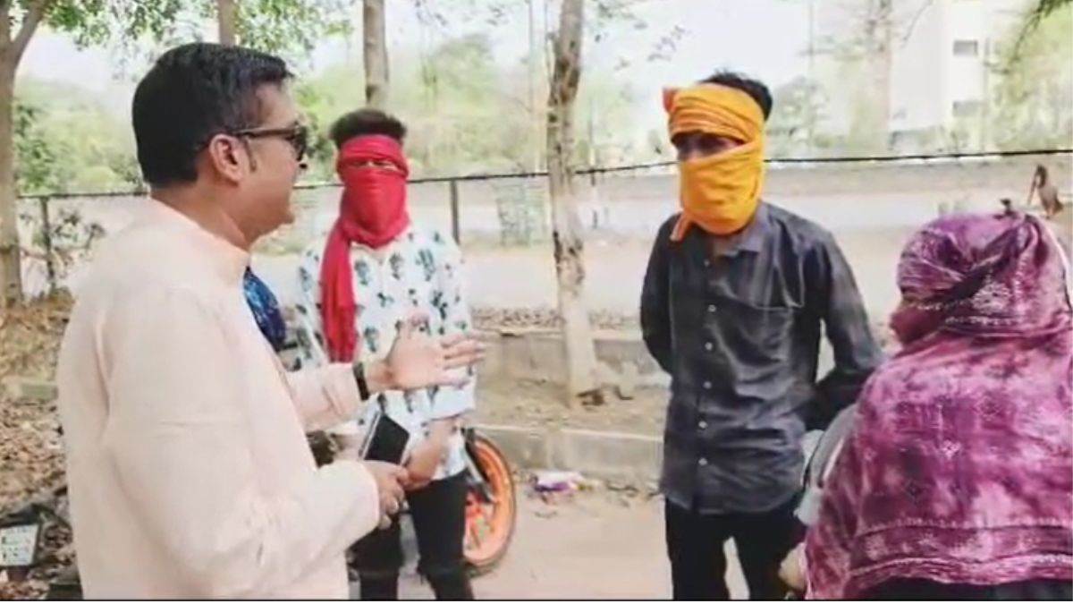 छत्तीसगढ़: पार्क में हो रही थी अश्लील हरकतें, विधायक ने छापा मारा तो प्रेमी  जोड़ों ने कर दी 'OYO रूम' की मांग - सांध्य समीक्षक