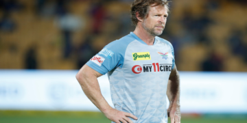 सोशल मीडिया पर छाया पूर्व क्रिकेटर Jonty Rhodes का बॉल ब्वॉय को शाबाशी देना, डाउन टू अर्थ वाले नेचर की हो रही है तारीफ