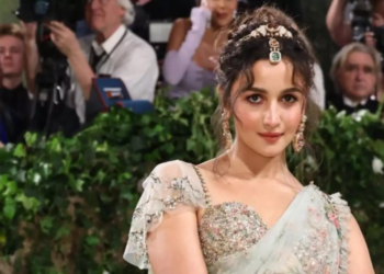 एक बार फिर मेट गाला में Alia Bhatt ने परफॉर्म कर बढ़ाई भारत की शान