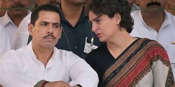 Lok Sabha Election 2024:अमेठी से टिकट नहीं मिलने पर रॉबर्ट वाड्रा ने कहा, “राजनीति की कोई भी ताकत परिवार के बीच नहीं आ सकती”