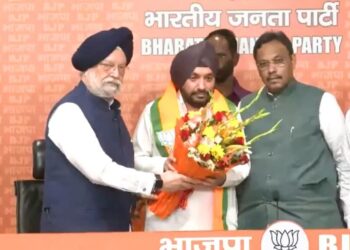Arvinder Singh Lovely joins bjp