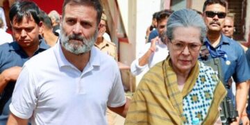 lok-sabha-nomination-this-is-rahul-gandhis-reaction-after-leaving-amethi