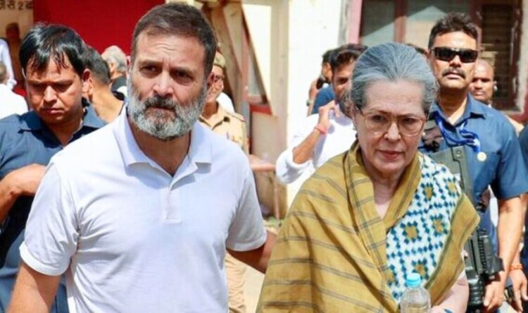 lok-sabha-nomination-this-is-rahul-gandhis-reaction-after-leaving-amethi