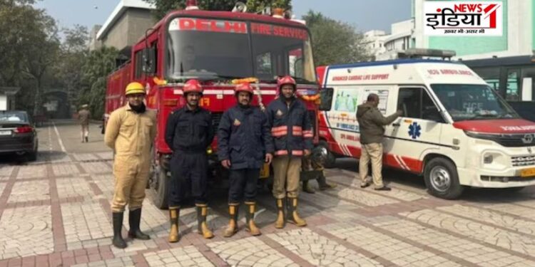 Delhi, Noida,Breaking