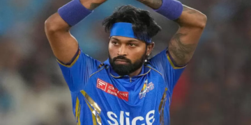 Hardik Pandya पर 24 लाख का जुर्माना लगने के बाद मंडराया बैन होने का खतरा, यहां जानें पूरा मामला!