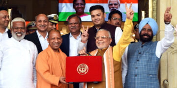 UP CM Yogi Adityanath and FM Suresh Khanna
