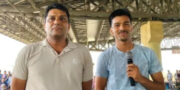 पिता पुत्र एक साथ लेने पहुंचे नियुक्ति पत्र,एसपी रह गए दंग ,जानिए कैसे हुआ U P पुलिस भर्ती में यह कमाल