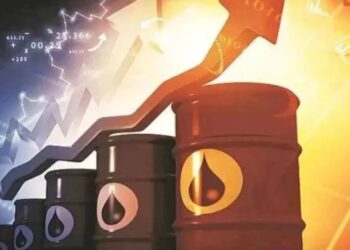 Iran-Israel war : जंग के बीच तेल की कीमतें बेकाबू, क्या है भारत की तैयारी और रणनीति