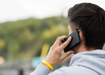 Why you should turn off internet during phone calls