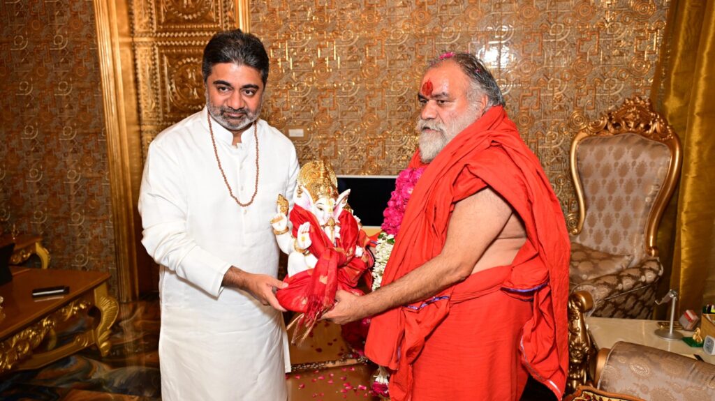 Swami Lalitanand Giri