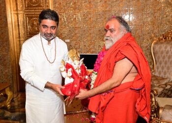 Swami Lalitanand Giri