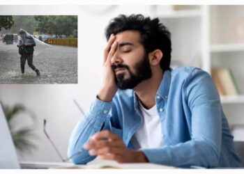 Fatigue During Monsoon किस विटामिन की कमी से  मानसून में होती है थकान जानिए इसका असर और उपाय