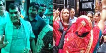 महिलाओं की लाठी देख सकते में आए यूपी के मंत्री एके शर्मा, फिर शोले फिल्म का जिक्र कर मचा दिया तहलका