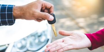 सेकंड हैंड कार खरीदने से पहले ज़रूर जान लें ये बातें वरना पछताना पड़ेगा