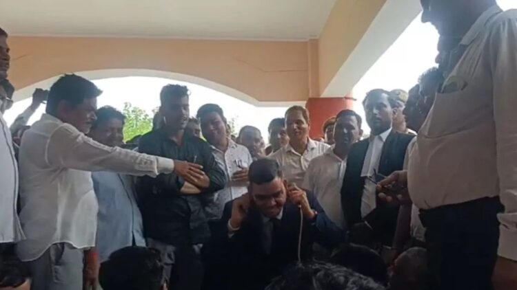 Shahjahanpur IAS Officer