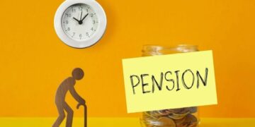 Pension Rules: भूलकर भी यह गलती ना करें पेंशन हो जाएगी बंद, मृतक हो जाओगे घोषित जानिए दोबारा कैसे होगी चालू