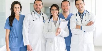 क्या हर बीमारी का अलग होता है डॉक्टर,जानिए किस बीमारी में किस विशेषज्ञ से लें सलाह