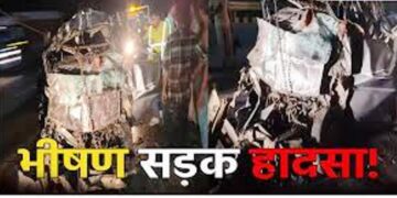 Mathura News: भीषण सड़क हादसे से दहल उठा यमुना एक्सप्रेस-वे, ईको में सवार छह लोगों की दर्दनाक मौत