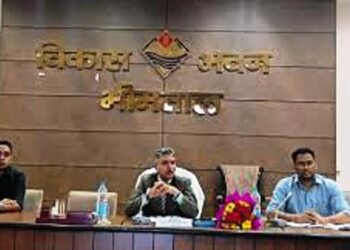 सचिव दीपक कुमार ने भीमताल में विकास कार्यों की समीक्षा बैठक, अधिकारियों को दिए योजनाओं को गति देने के निर्देश