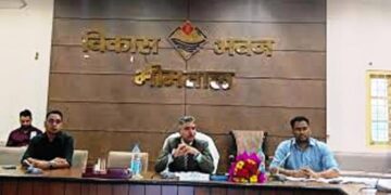 सचिव दीपक कुमार ने भीमताल में विकास कार्यों की समीक्षा बैठक, अधिकारियों को दिए योजनाओं को गति देने के निर्देश