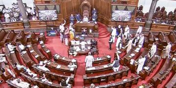 Lok Sabha: अमित शाह ने पेश किया बिल, मंत्री पद से हटाने के प्रावधान वाले संशोधन विधेयक पर विपक्षी सांसदों का हंगामा