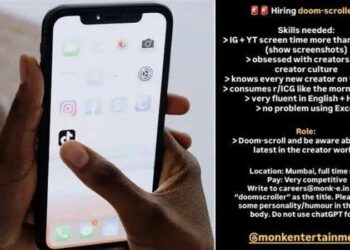 Doomscrolling : बुरी आदत बन गया नया करियर, समय की बर्बादी,कंपनियों के लिए बड़े काम की चीज़