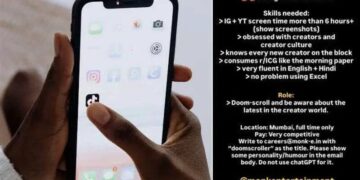 Doomscrolling : बुरी आदत बन गया नया करियर, समय की बर्बादी,कंपनियों के लिए बड़े काम की चीज़
