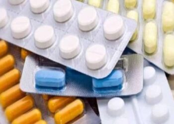 Life-Saving Medicines: घर पर रखें कुछ ज़रूरी दवाएं, बचा सकती हैं आपकी जान, जानिए कब और कैसे करें इनका इस्तेमाल