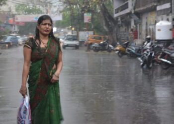 Weather update:क्या यूपी में मानसून का ‘ग्रैंड रिटर्न’ होगा, कैसे किसानों के लिए बनेगी संजीवनी