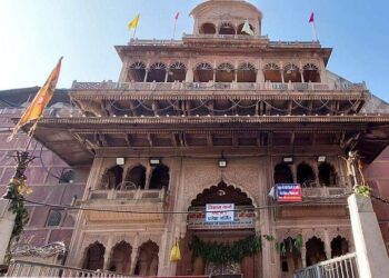 Banke Bihari Mandir पर नया कानून,सरकार ने मंदिर प्रबंधन के लिए बनाया नया न्यास बोर्ड क्यों कर रहे पुजारी इसका विरोध