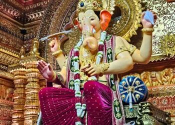 Lalbaugcha Raja:मुंबई की आस्था का प्रतीक, पहली झलक आई सामने शुरू हुआ उत्सव जानिए कैसा है इस बार का स्वरूप