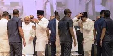 कौन है वो मंत्री, जो सीएम नीतीश कुमार को पहनाना चाह रहा था मुस्लिम टोपी, जानें सुशासन बाबू ने क्यों किया इनकार