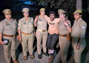 UP में पहली बार लेडी पुलिस ने अपराधी का किया एनकाउंटर, फिर जो हुआ, वो हर बदमाश के लिए बन गया सबक