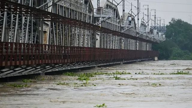 Yamuna water level rising in Delhi