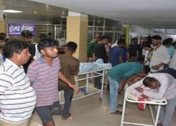 Prayagraj Road Accident update: प्रयागराज सड़क हादसे में चार दोस्तों की मौत, हादसे के बाद से गुमनाम वाहन की तलाश जारी