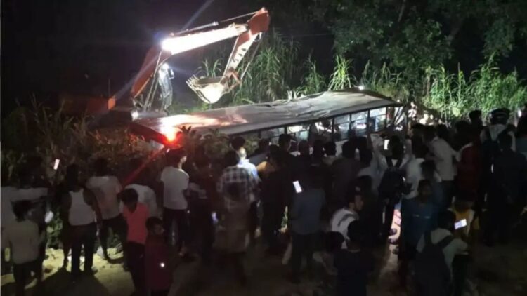 Lucknow Road Accident 2025