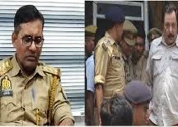 1 फोन पर अखिलेश का करीबी इंस्पेक्टर गिरफ्तार, 5 SHO और 13 दरोगा समेत 45 पुलिसकर्मी भी किए गए सस्पेंड