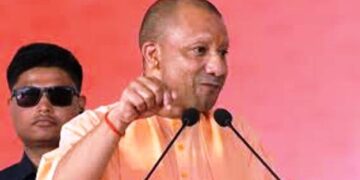 बिहार में गरजे सीएम योगी आदित्यनाथ, कहा, आरजेडी-कांग्रेस वाले बुर्के के नाम पर कर रहे शरारत