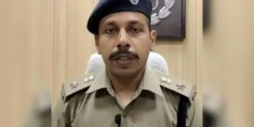 UP में कितने IPS का हुआ तबादला, लखनऊ DCP सेंट्रल के पद से हटाए गए आशीष श्रीवास्तव  जानिए किसको मिली कमान