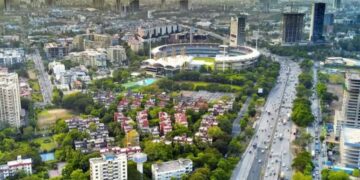 New Noida Project: योगी सरकार की नई योजना, मुंबई बेंगलुरु को कर देगा फेल, नया नोएडा एक आधुनिक शहर कितने चरणों में बनेगा